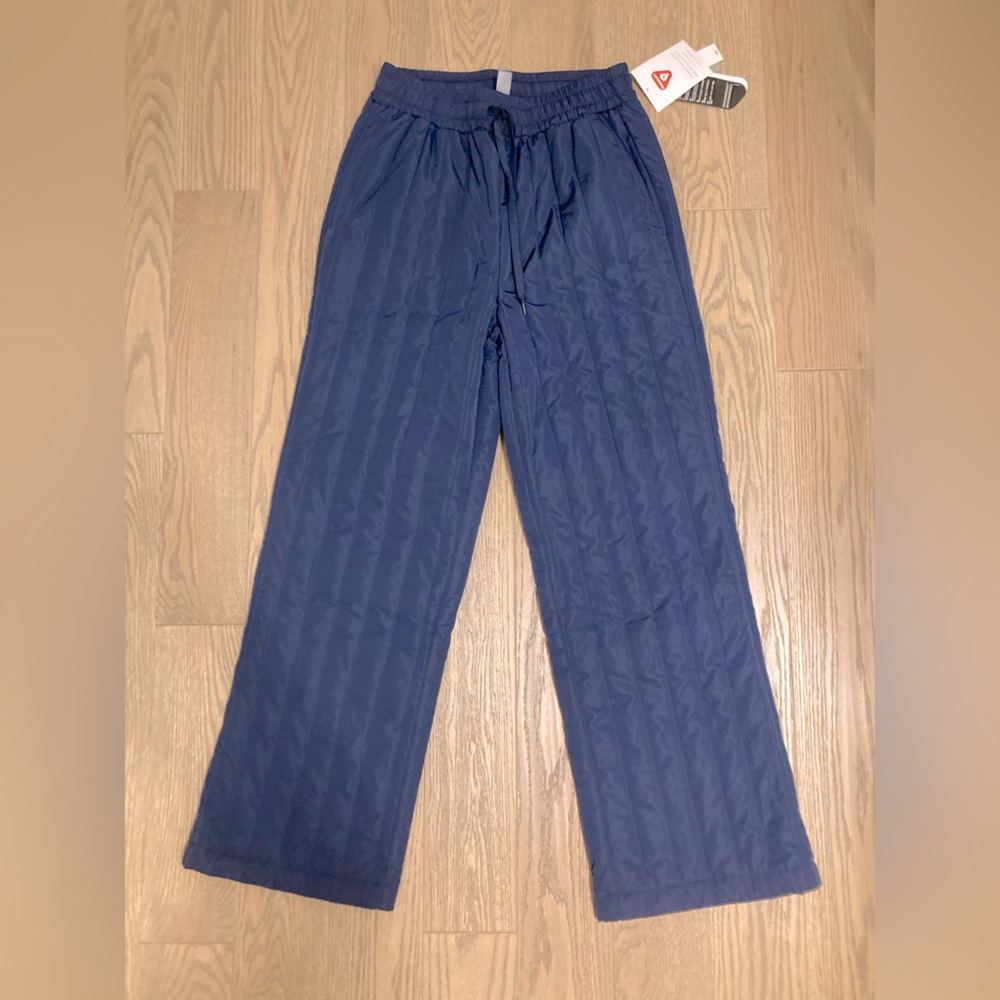 BNWT Primaloft insulated quilted navy pant size small